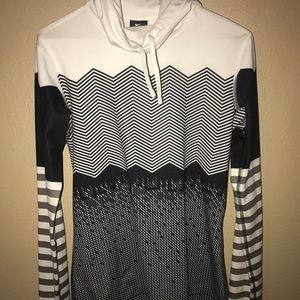 Nike printed pullover ✨